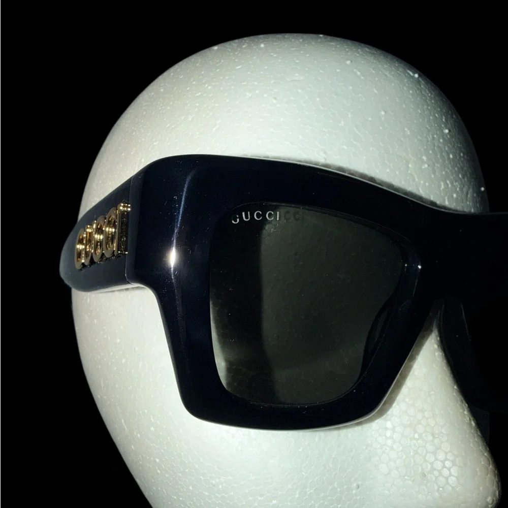 Gucci Dark Frame Sunglasses